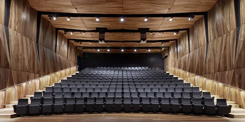 Konferans salonu akustik düzenleme uygulaması